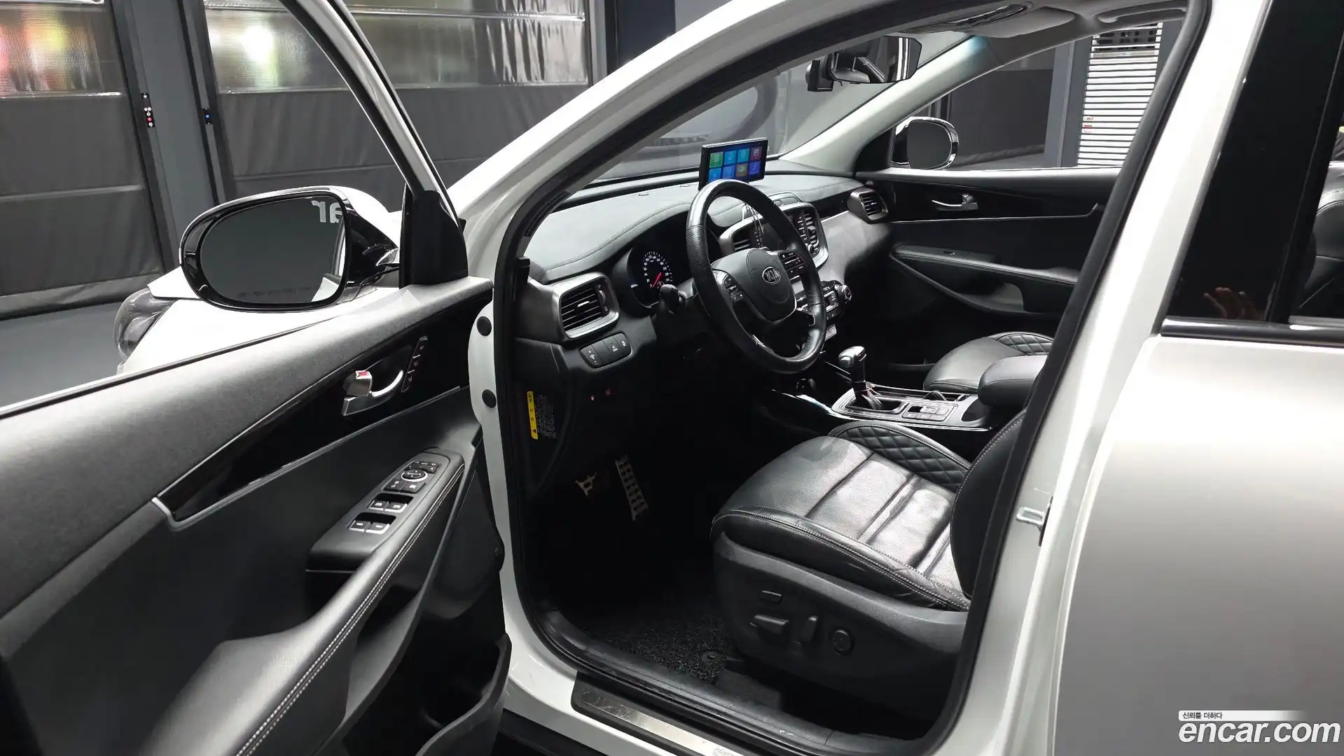 Sorento Kia 2018.0-INNER-010