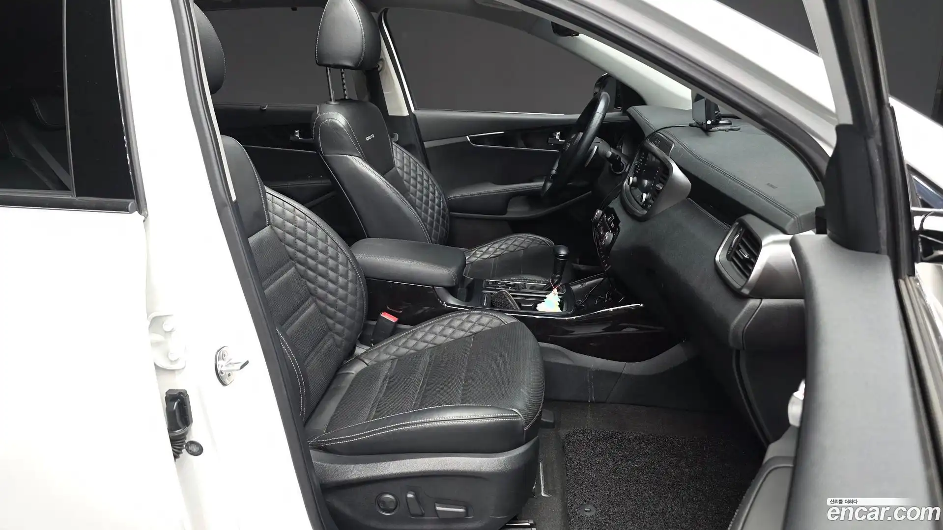 Sorento Kia 2018.0-OPTION-015