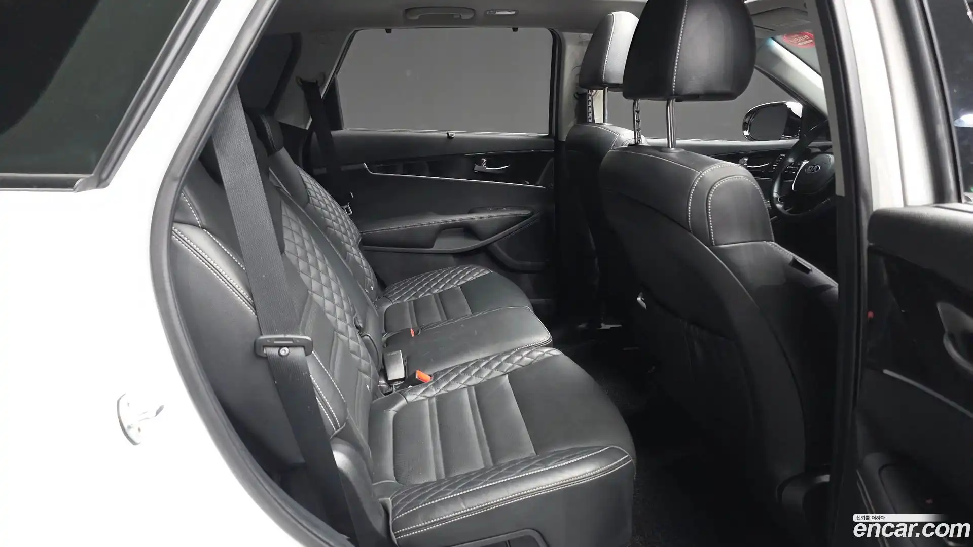 Sorento Kia 2018.0-OPTION-016