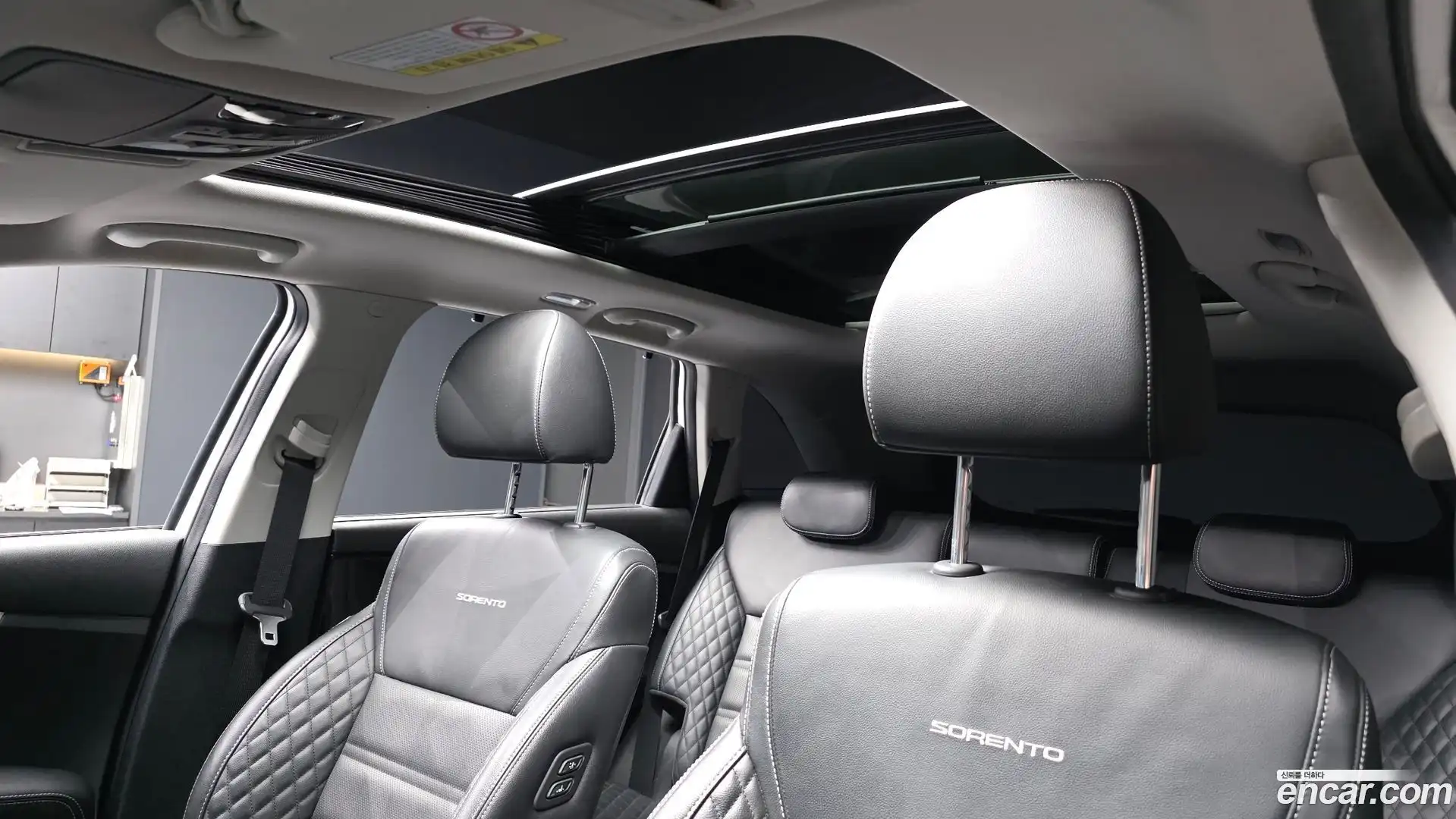 Sorento Kia 2018.0-OPTION-022