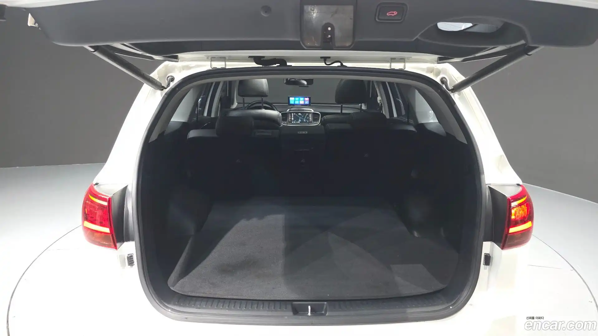 Sorento Kia 2018.0-OPTION-024