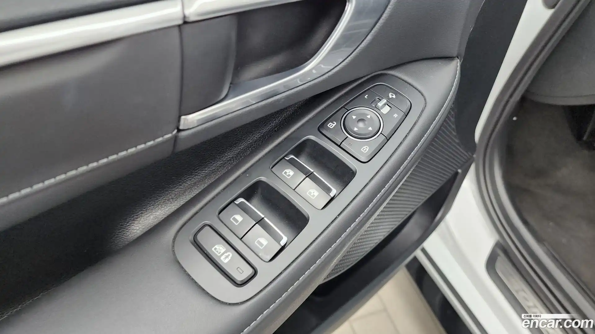 Sonata Hyundai 2022.6-OPTION-040