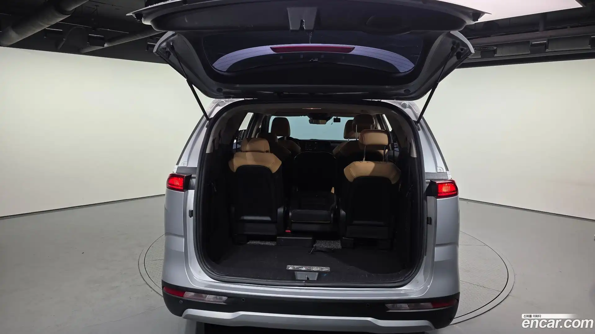 Canival Kia 2021.4-OPTION-024