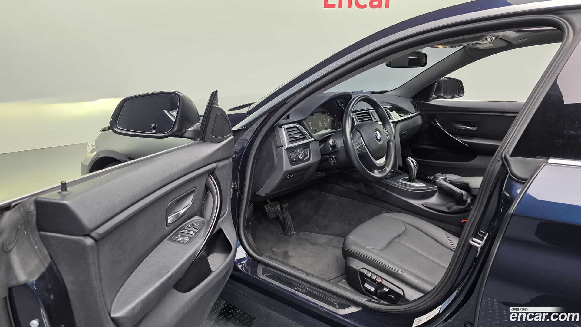 4-Series BMW 2019.6-INNER-010