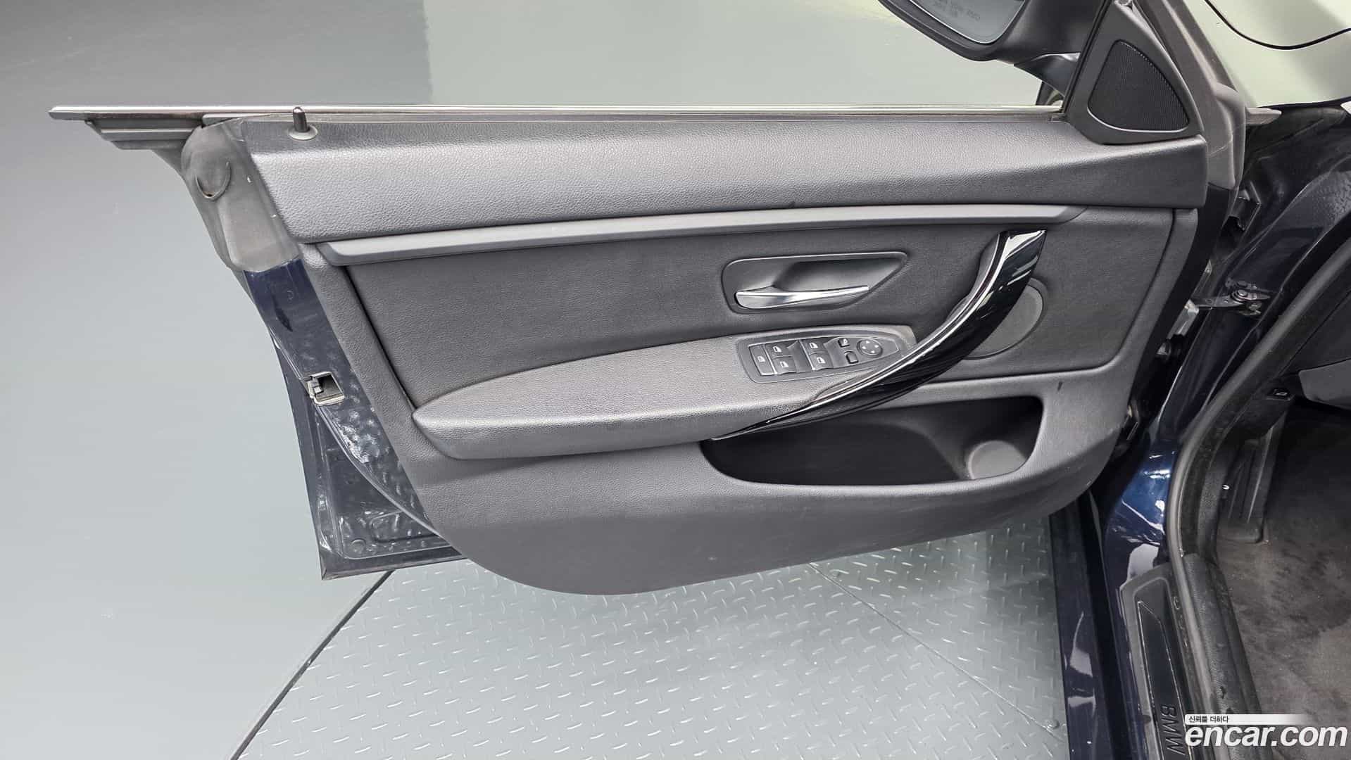 4-Series BMW 2019.6-INNER-034