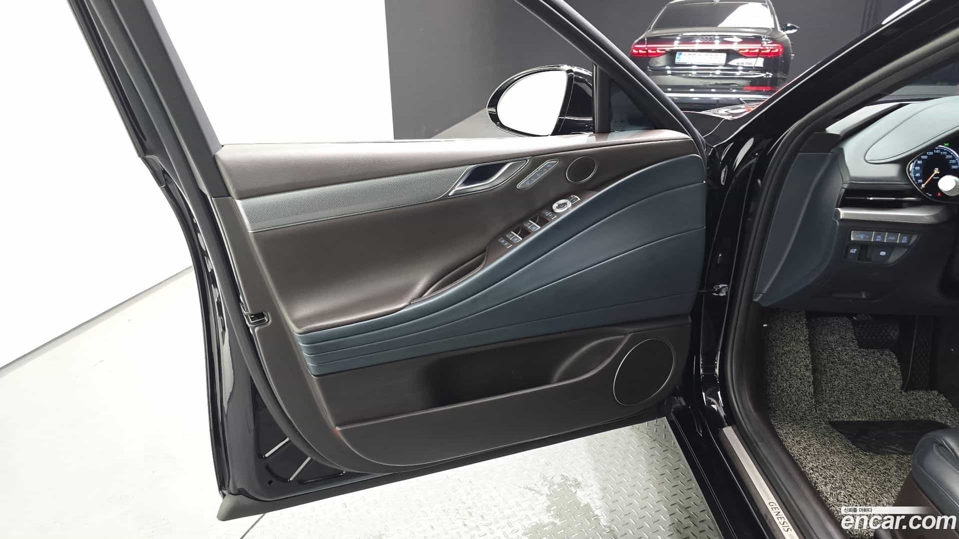 G80 Genesis 2021.2-INNER-034