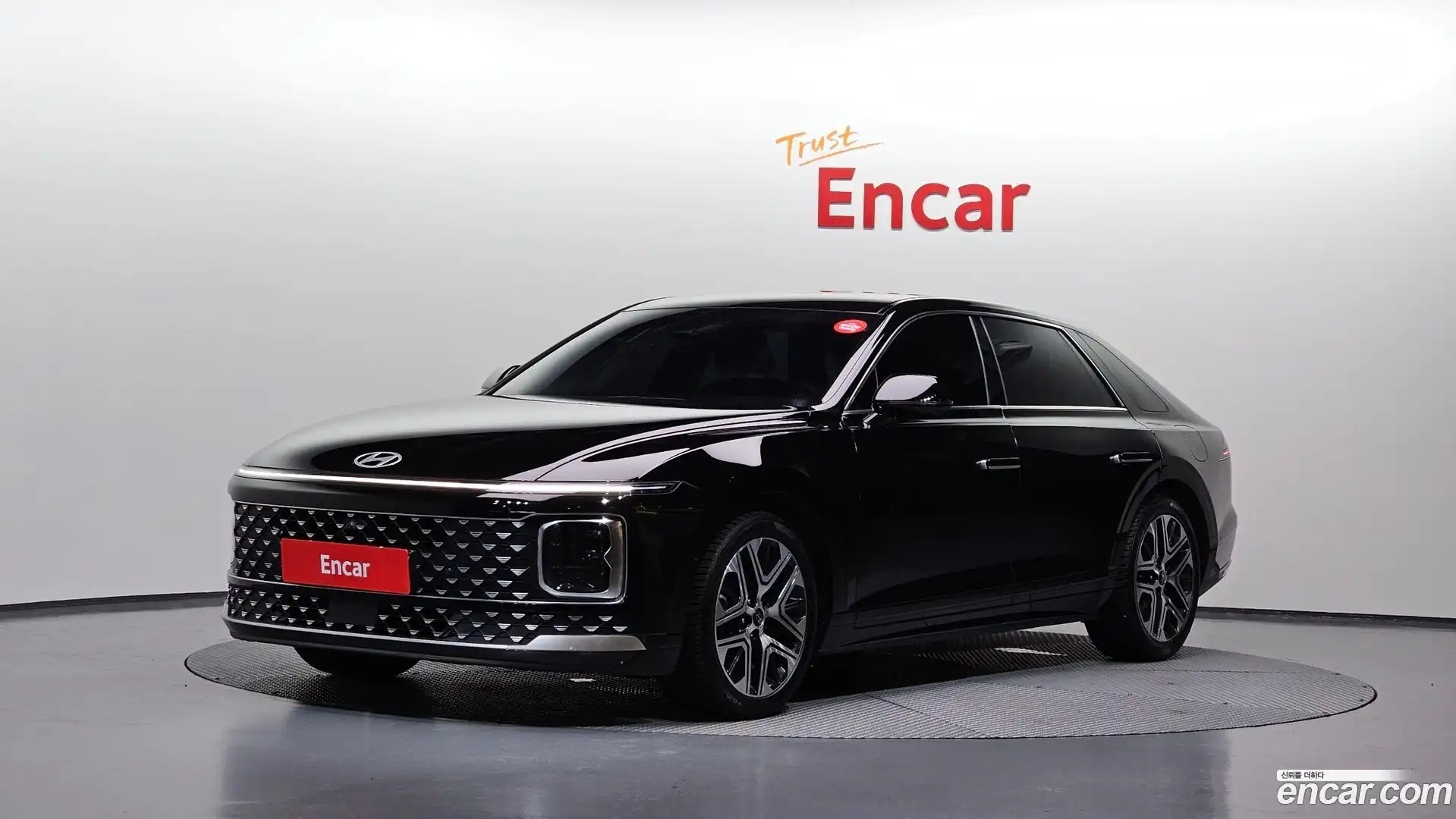 Grandeur Hyundai 2023.0-OUTER-001