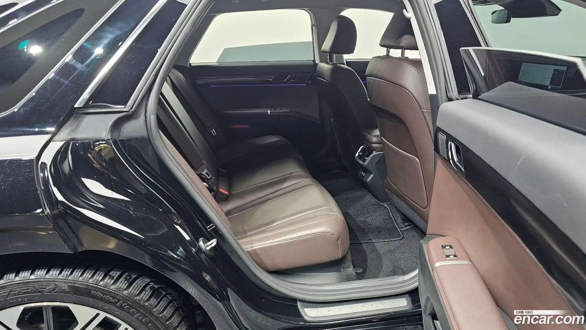 Grandeur Hyundai 2023.0-OPTION-015