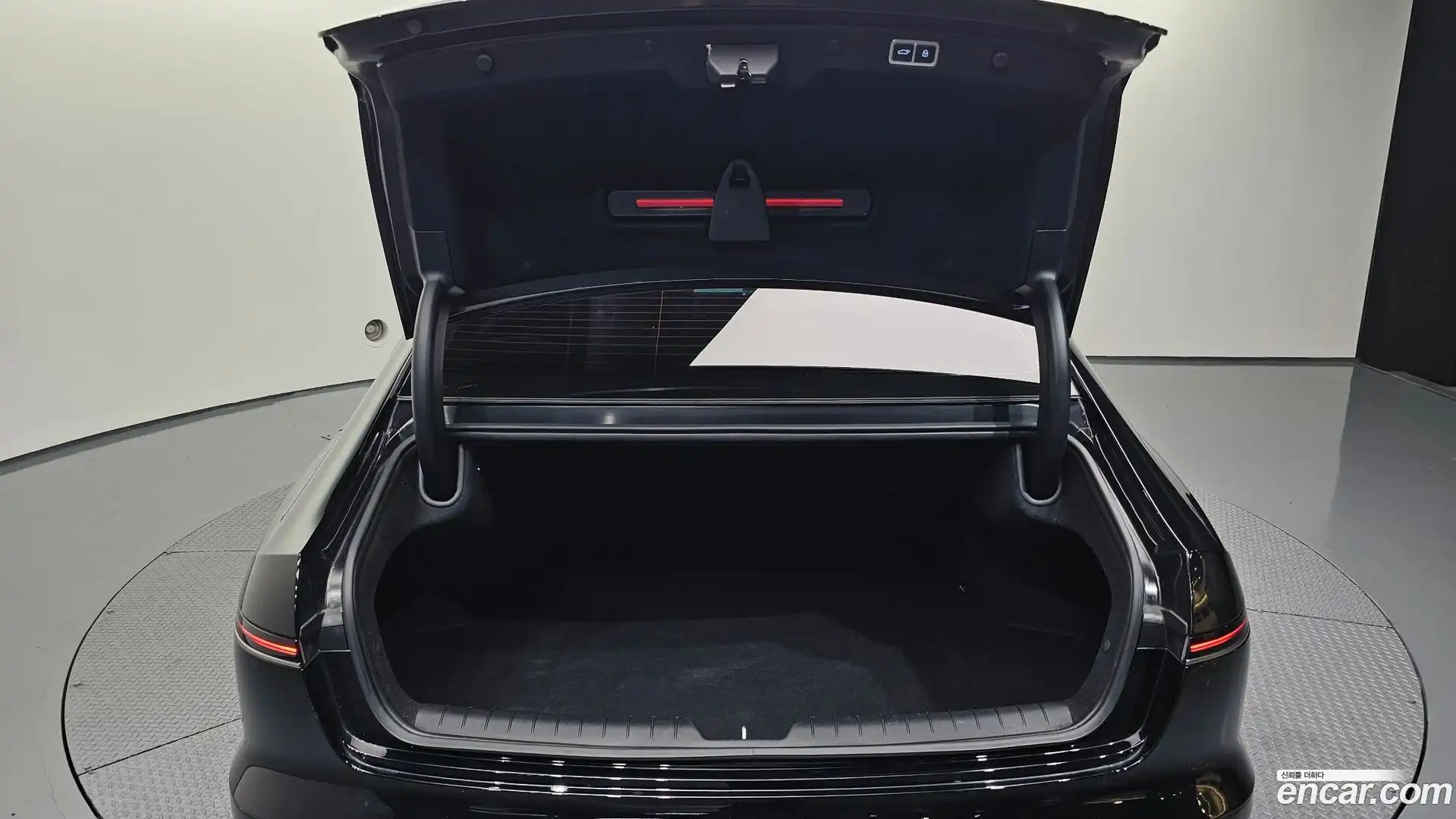 Grandeur Hyundai 2023.0-OPTION-021
