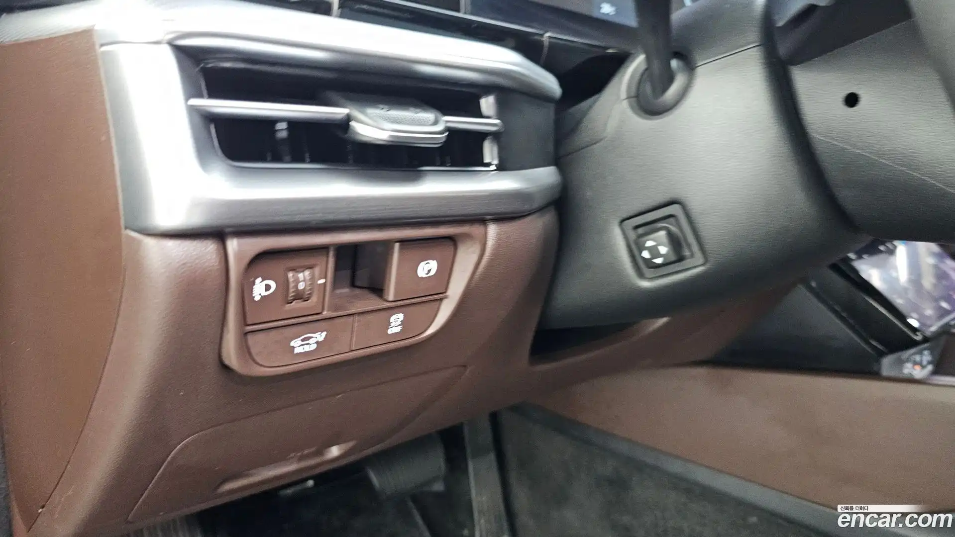 Grandeur Hyundai 2023.0-OPTION-023