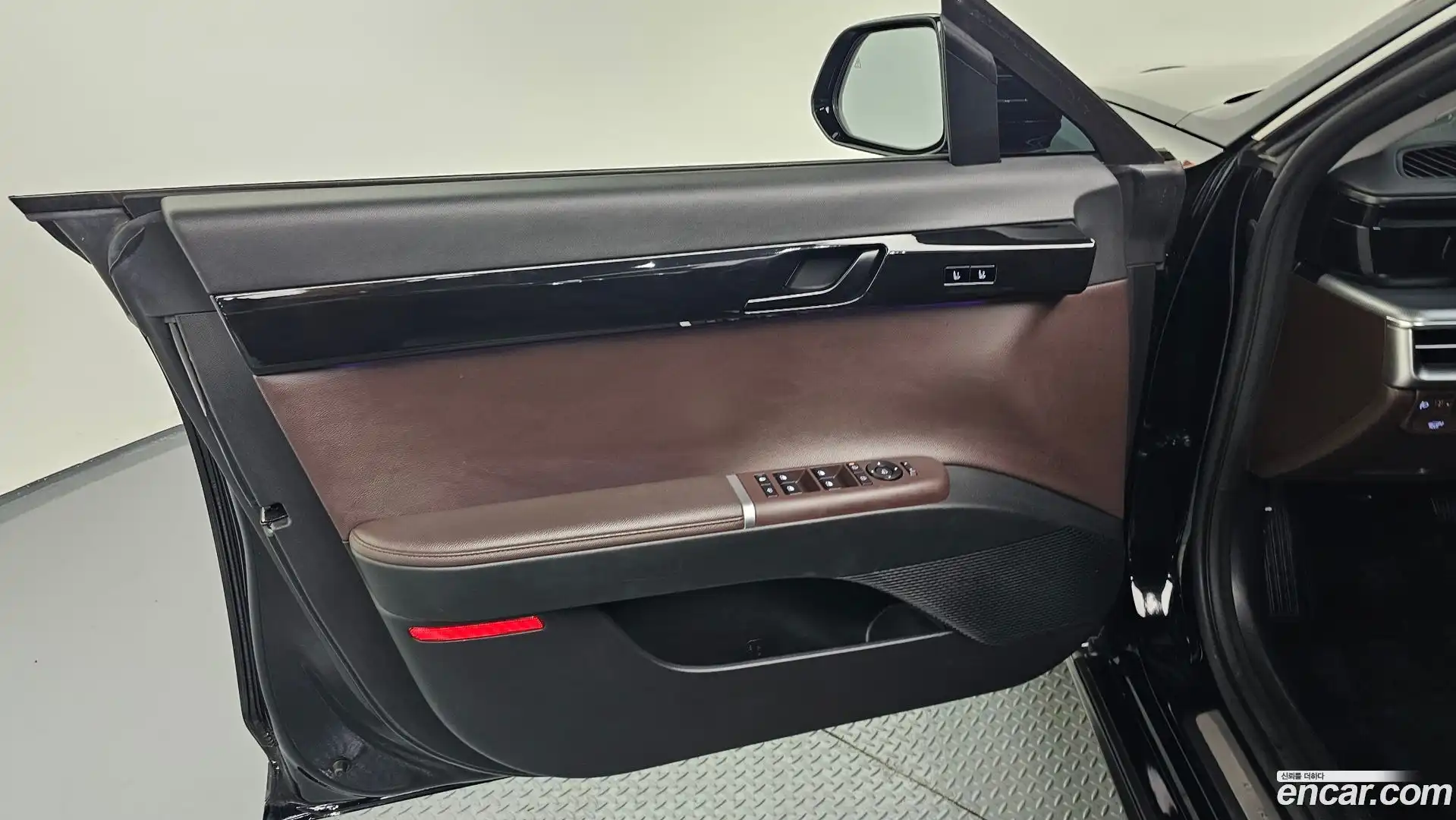 Grandeur Hyundai 2023.0-INNER-034