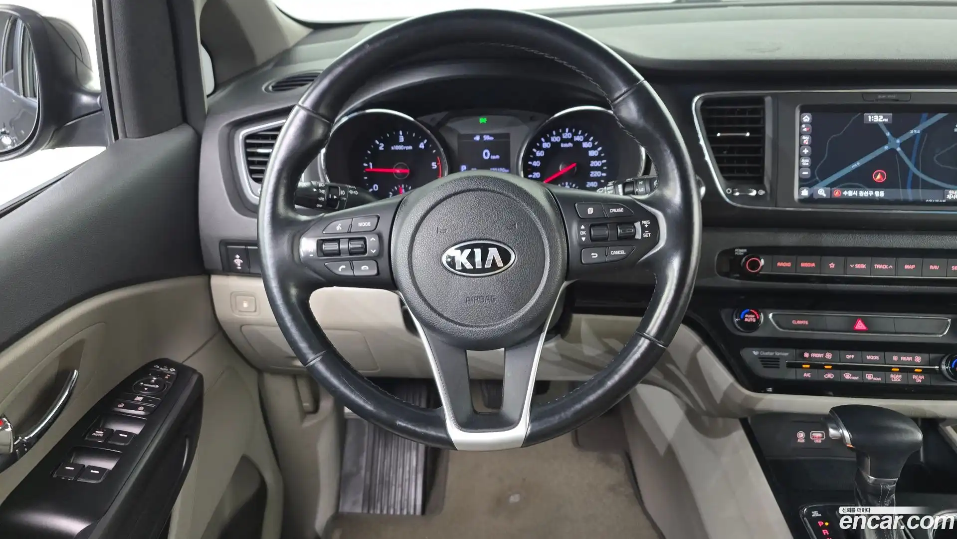 Canival Kia 2018.9-OPTION-017