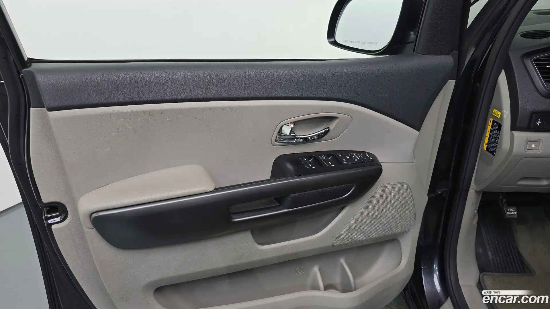Canival Kia 2018.9-INNER-034