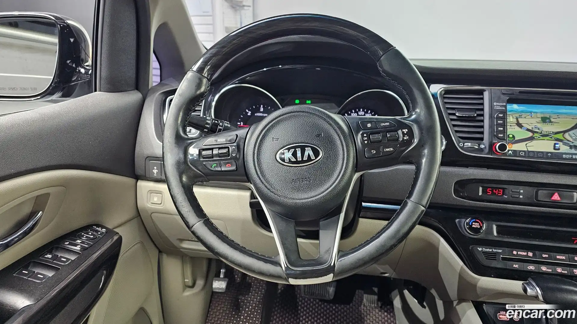 Canival Kia 2016.9-OPTION-017