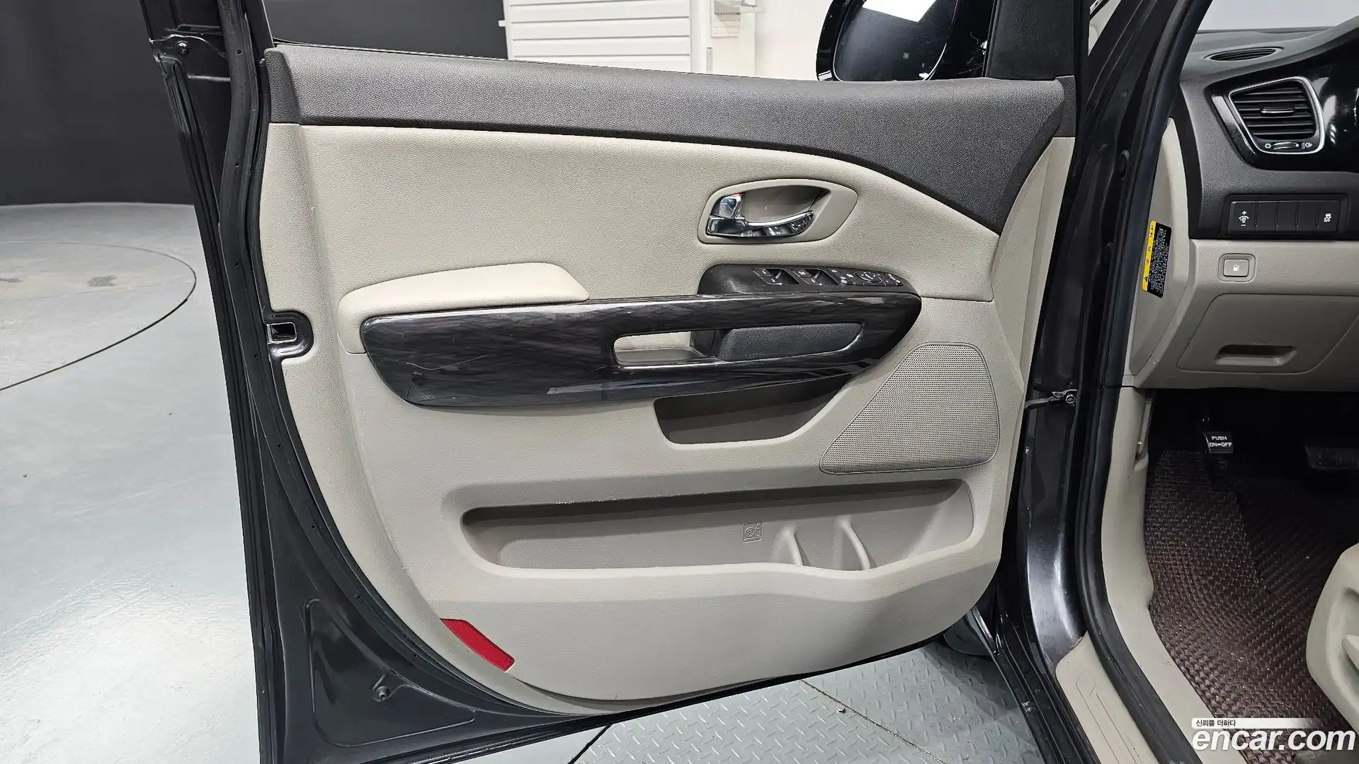 Canival Kia 2016.9-INNER-034