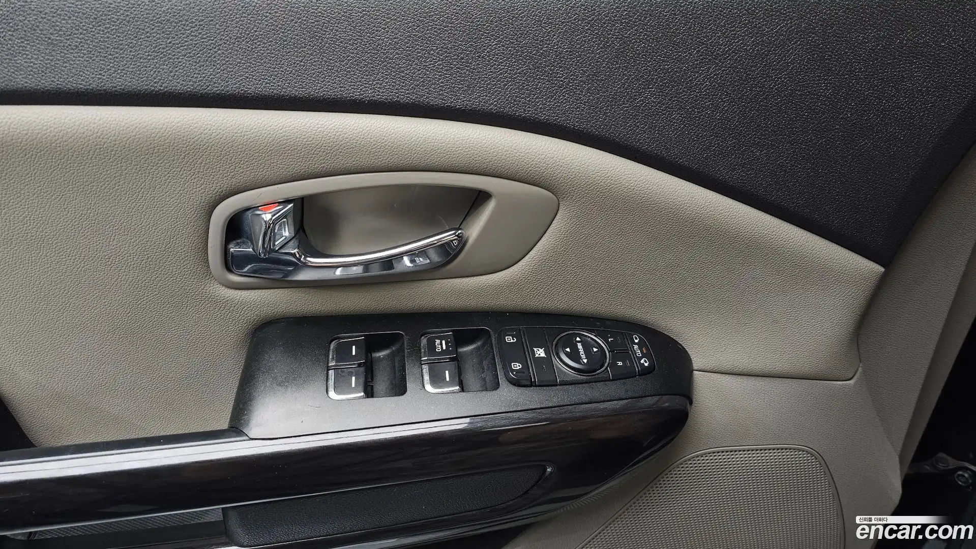 Canival Kia 2016.9-OPTION-041