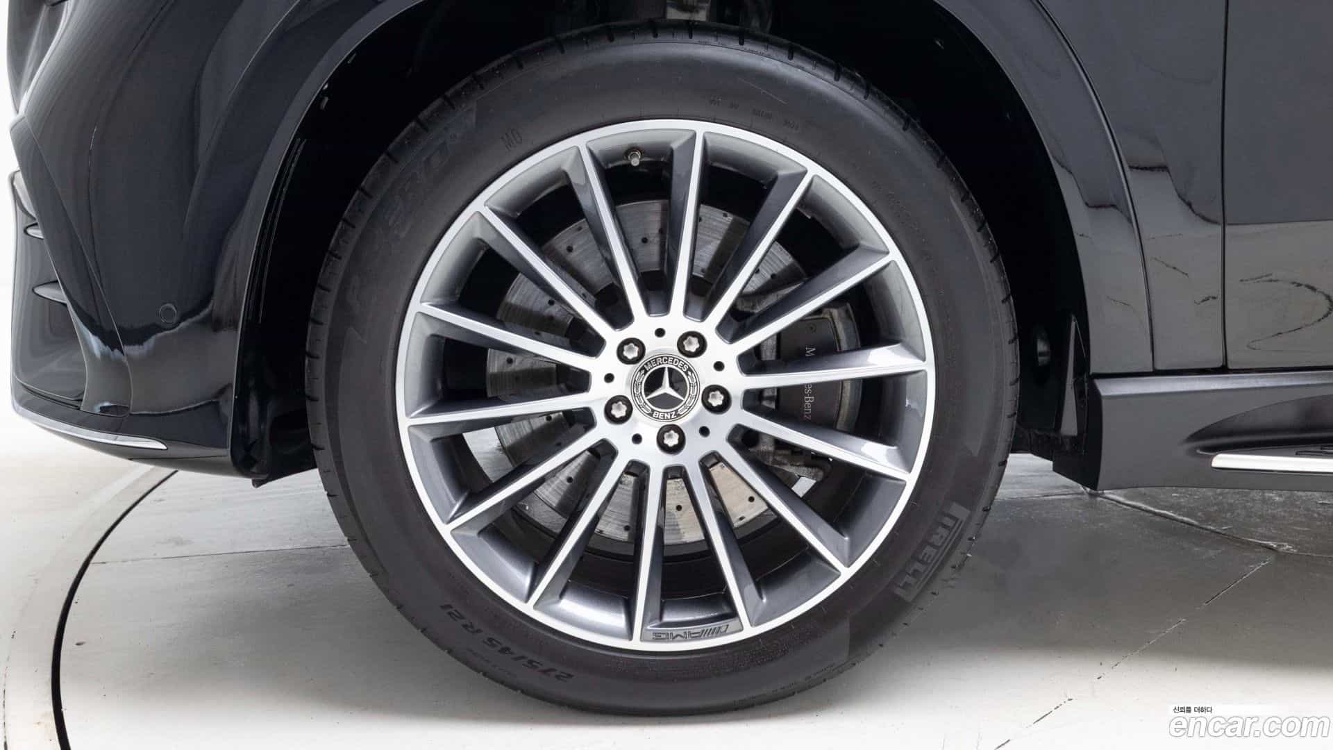 GLE-Class Mercedes-Benz 2025.7-OUTER-005