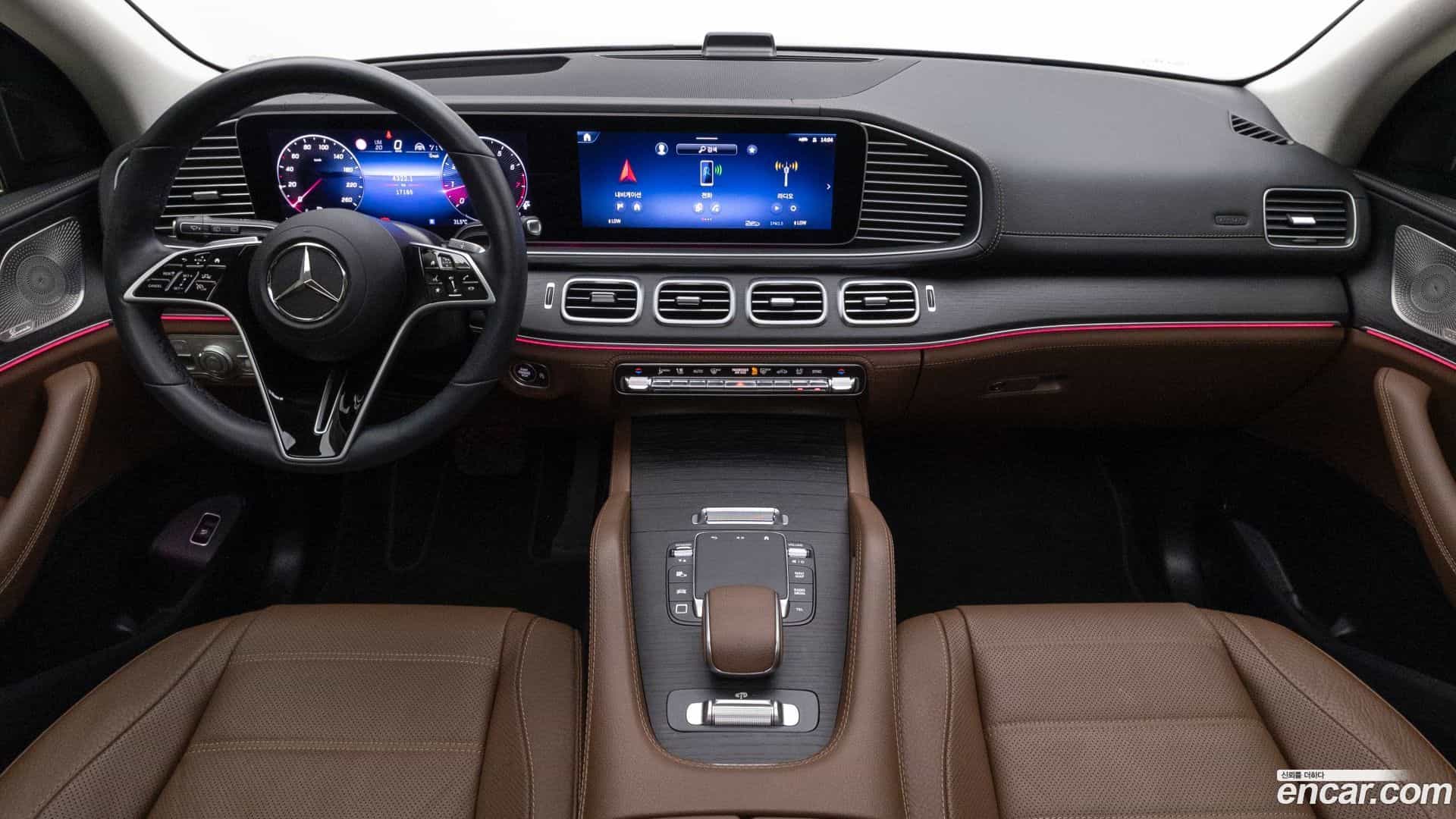 GLE-Class Mercedes-Benz 2025.7-INNER-007
