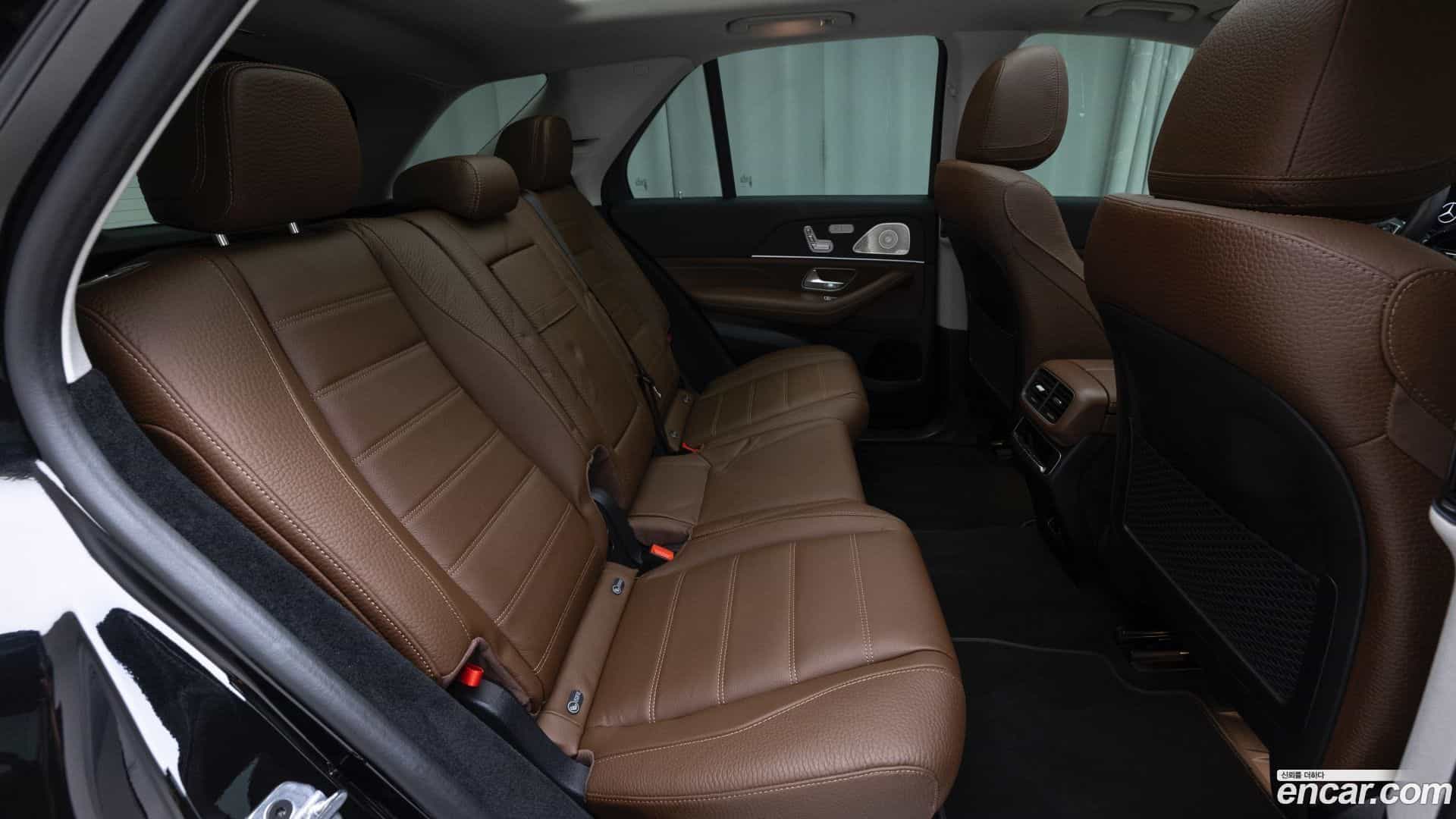 GLE-Class Mercedes-Benz 2025.7-OPTION-017