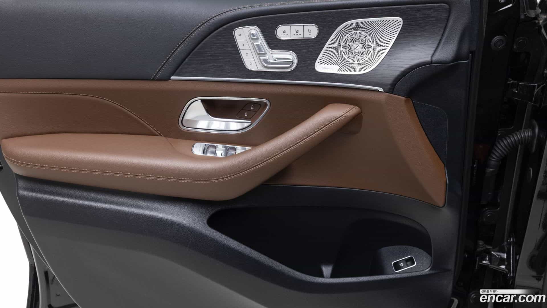 GLE-Class Mercedes-Benz 2025.7-OPTION-018