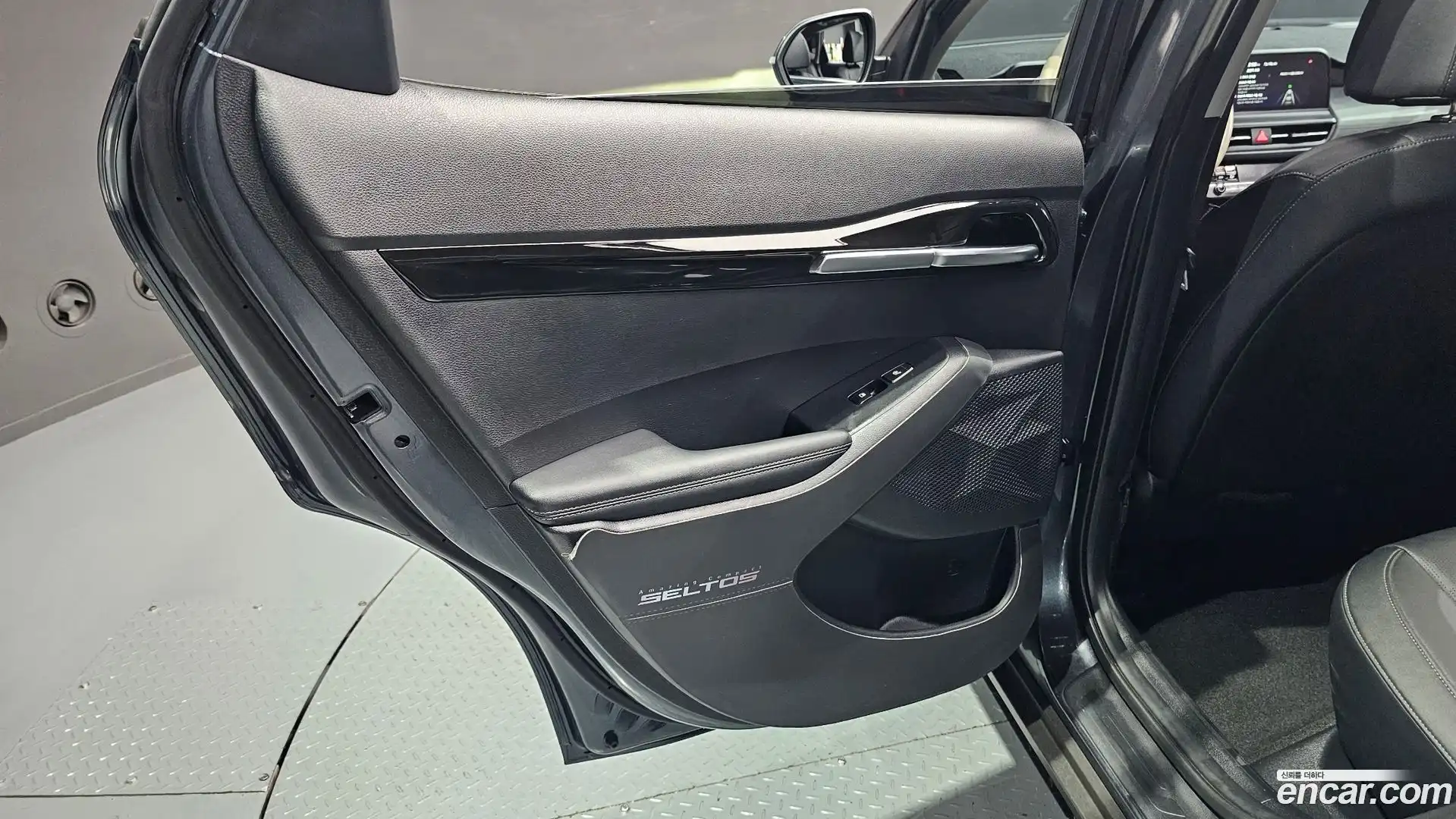 Seltos Kia 2022.9-INNER-035