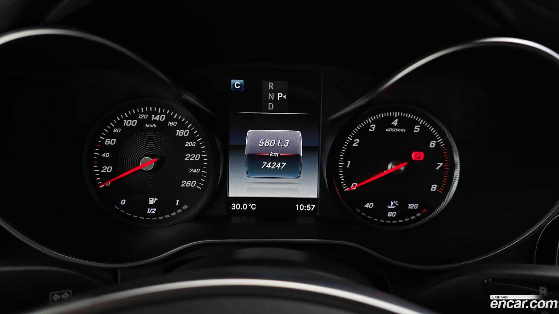 C-Class Mercedes-Benz 2016.3-INNER-008