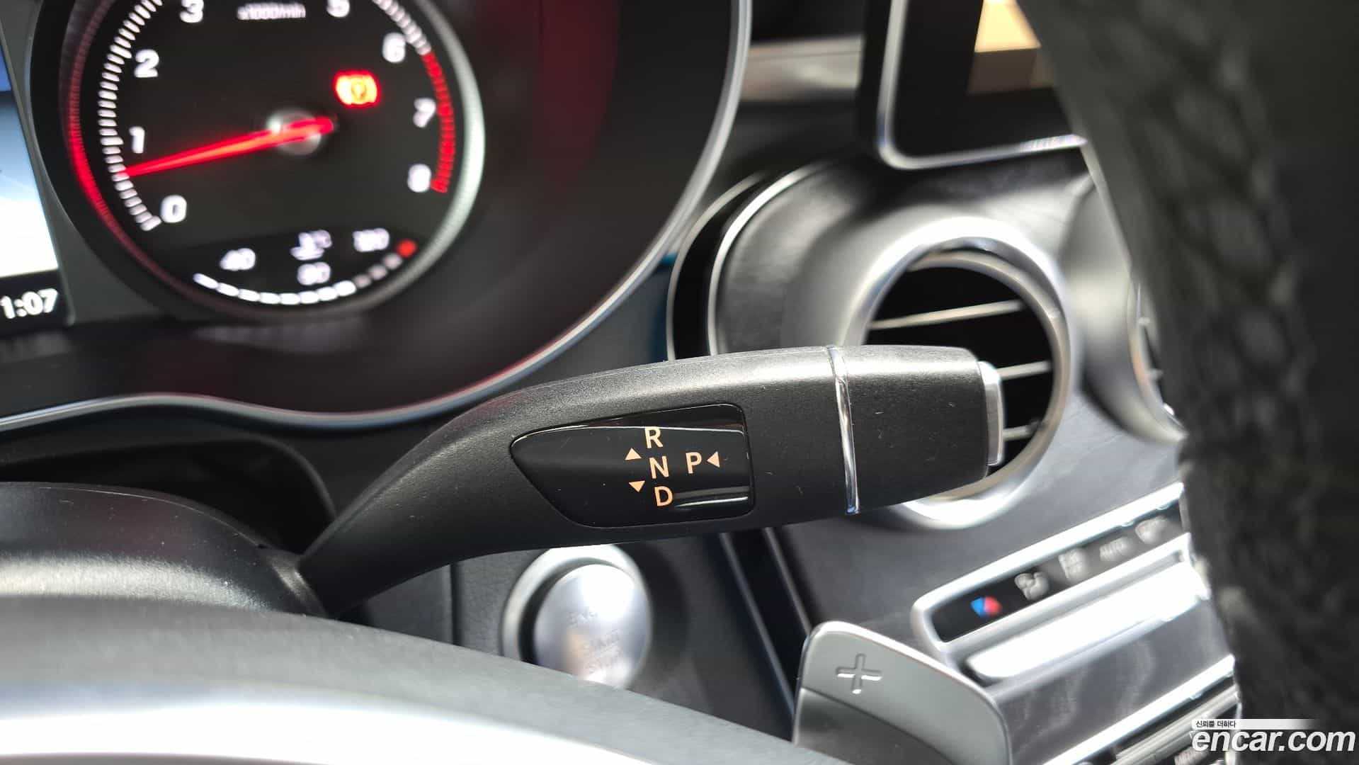 C-Class Mercedes-Benz 2016.3-INNER-009