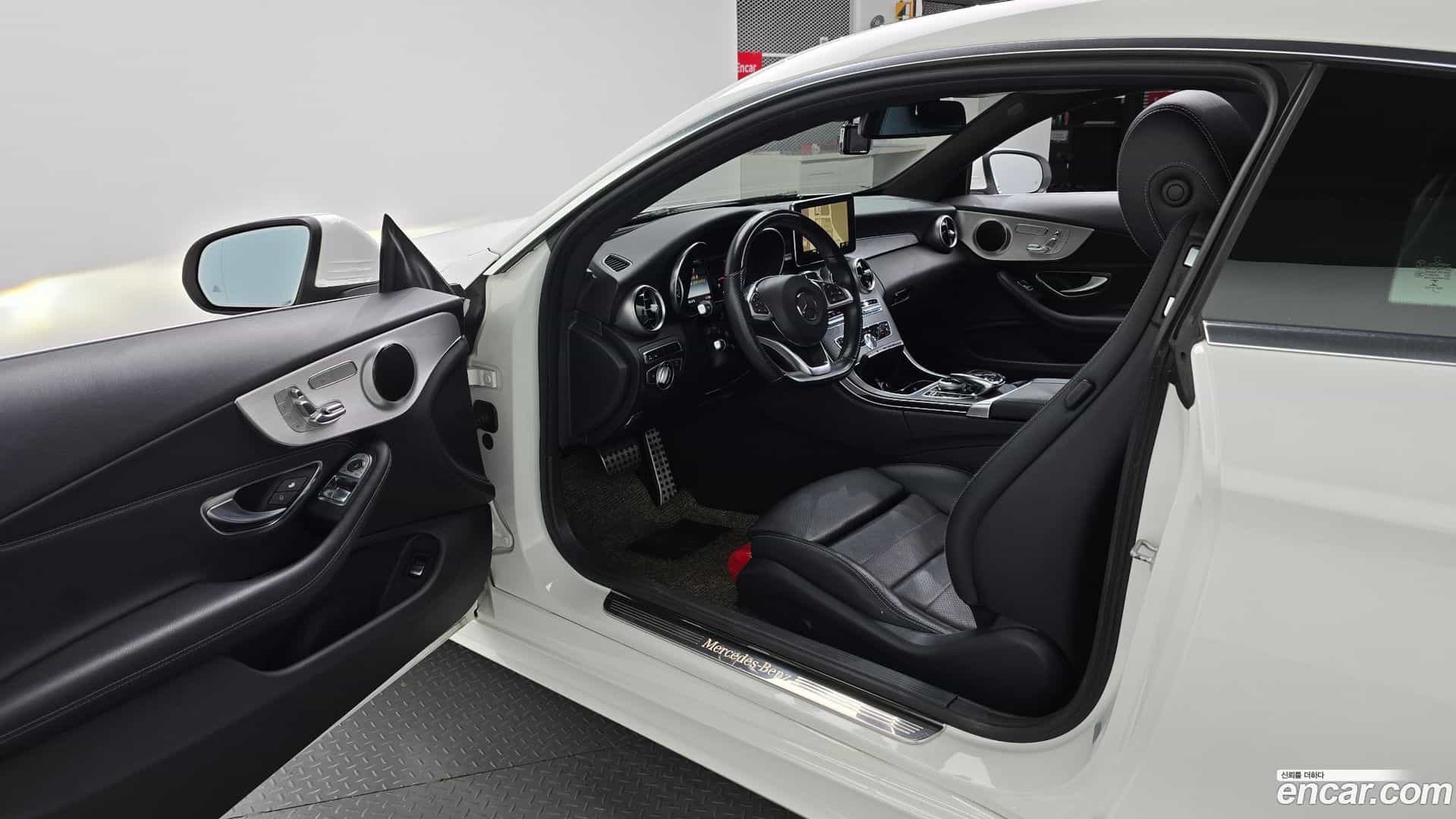 C-Class Mercedes-Benz 2016.3-INNER-010