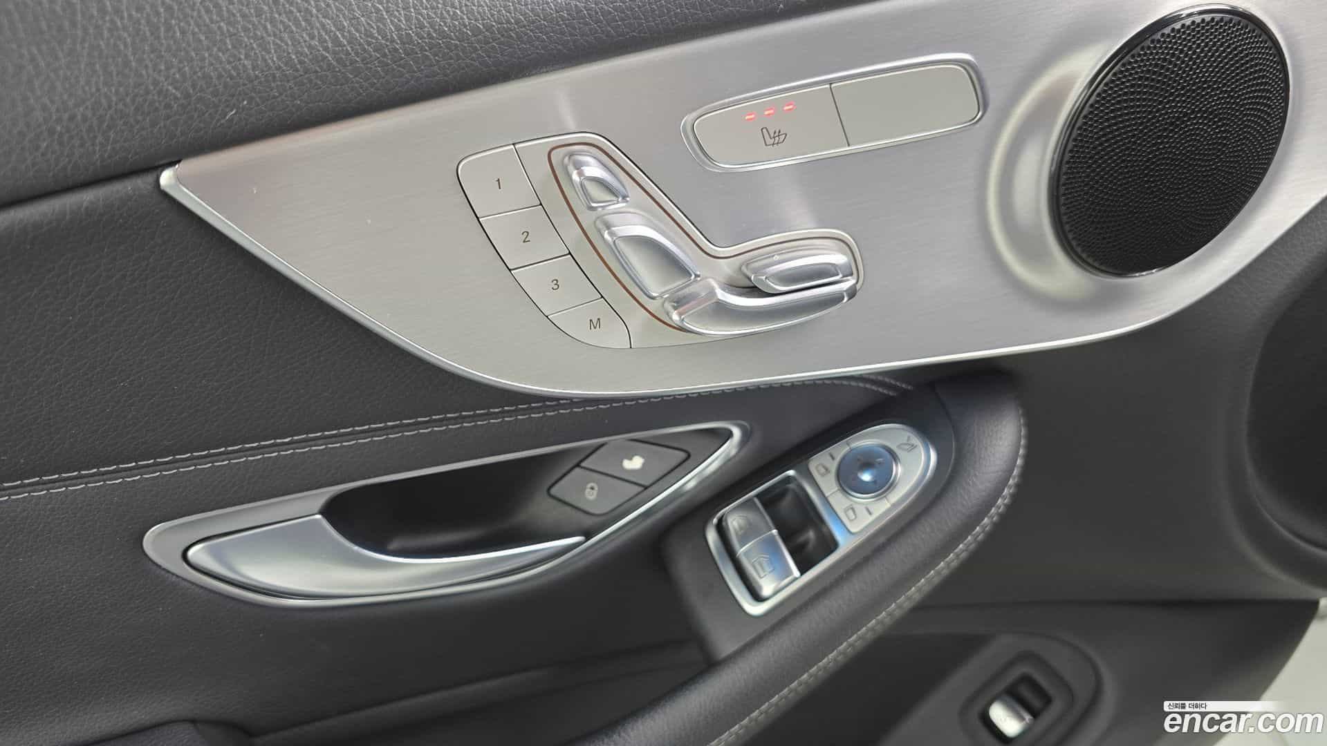 C-Class Mercedes-Benz 2016.3-OPTION-018