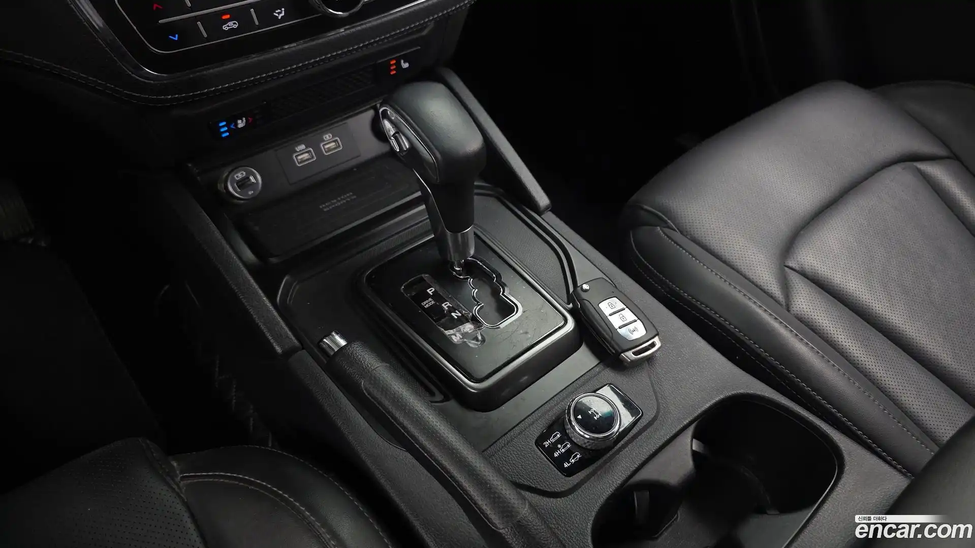 Rexton KG Mobility 2022.9-INNER-009
