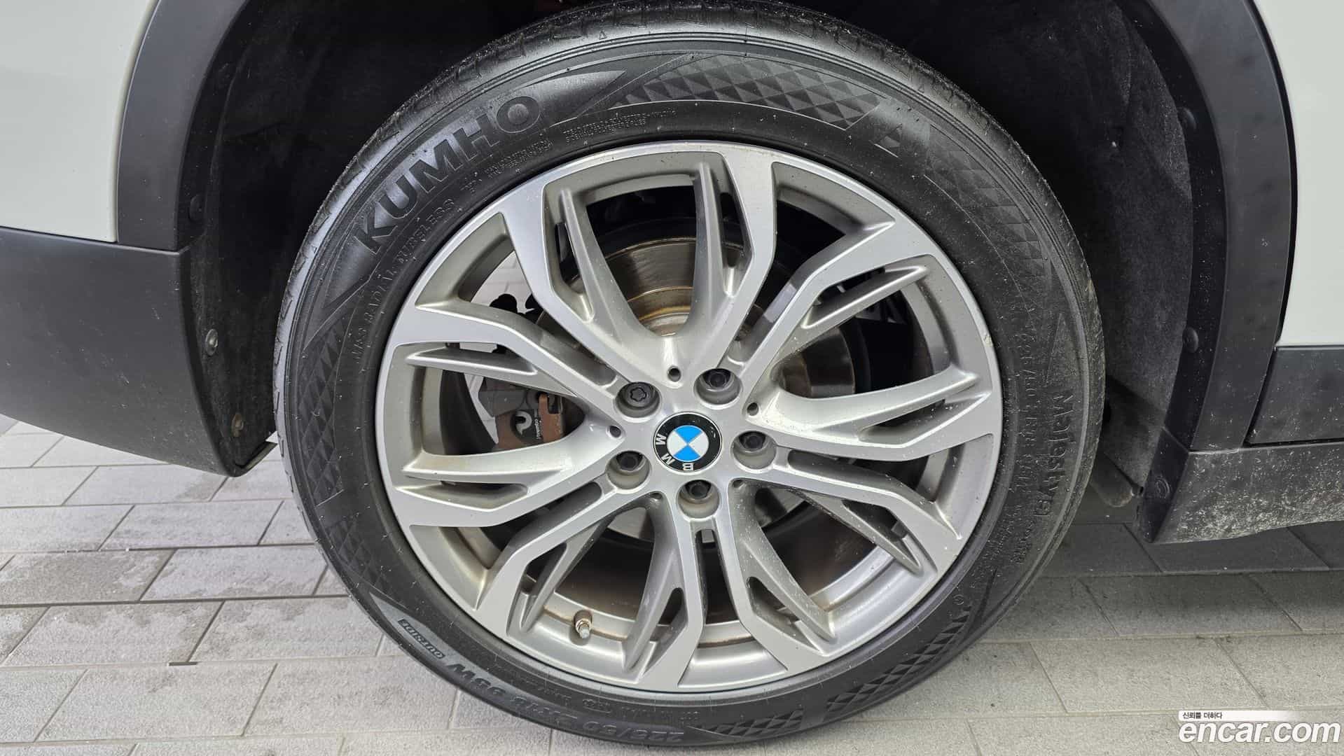 X1 BMW 2016.2-OUTER-005