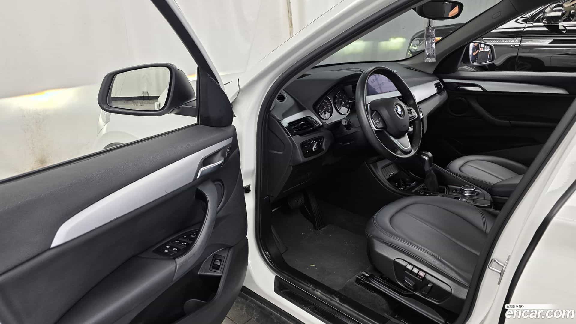 X1 BMW 2016.2-INNER-010