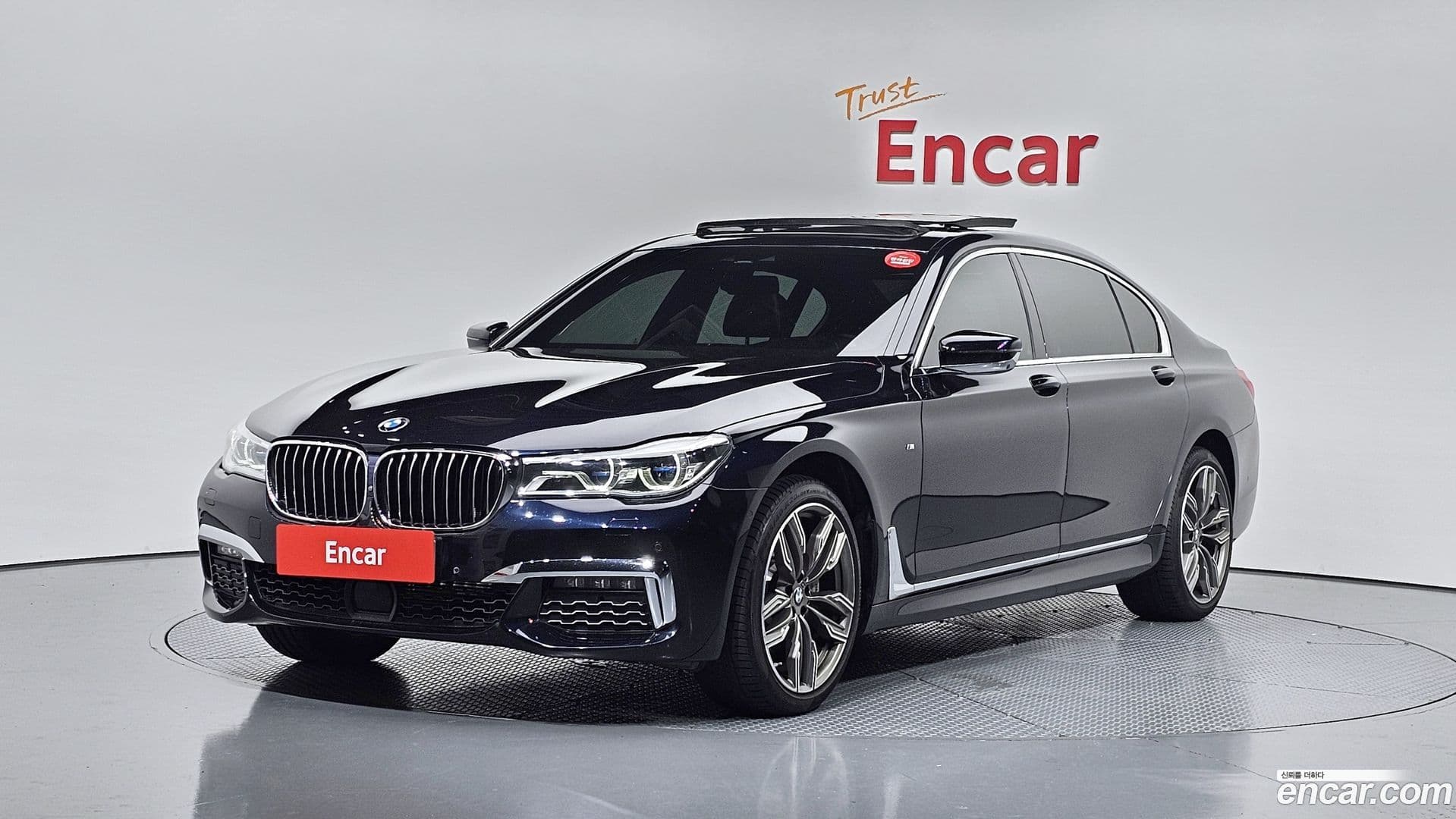 Main__Slider__Photo:7-Series BMW 2018.11-0