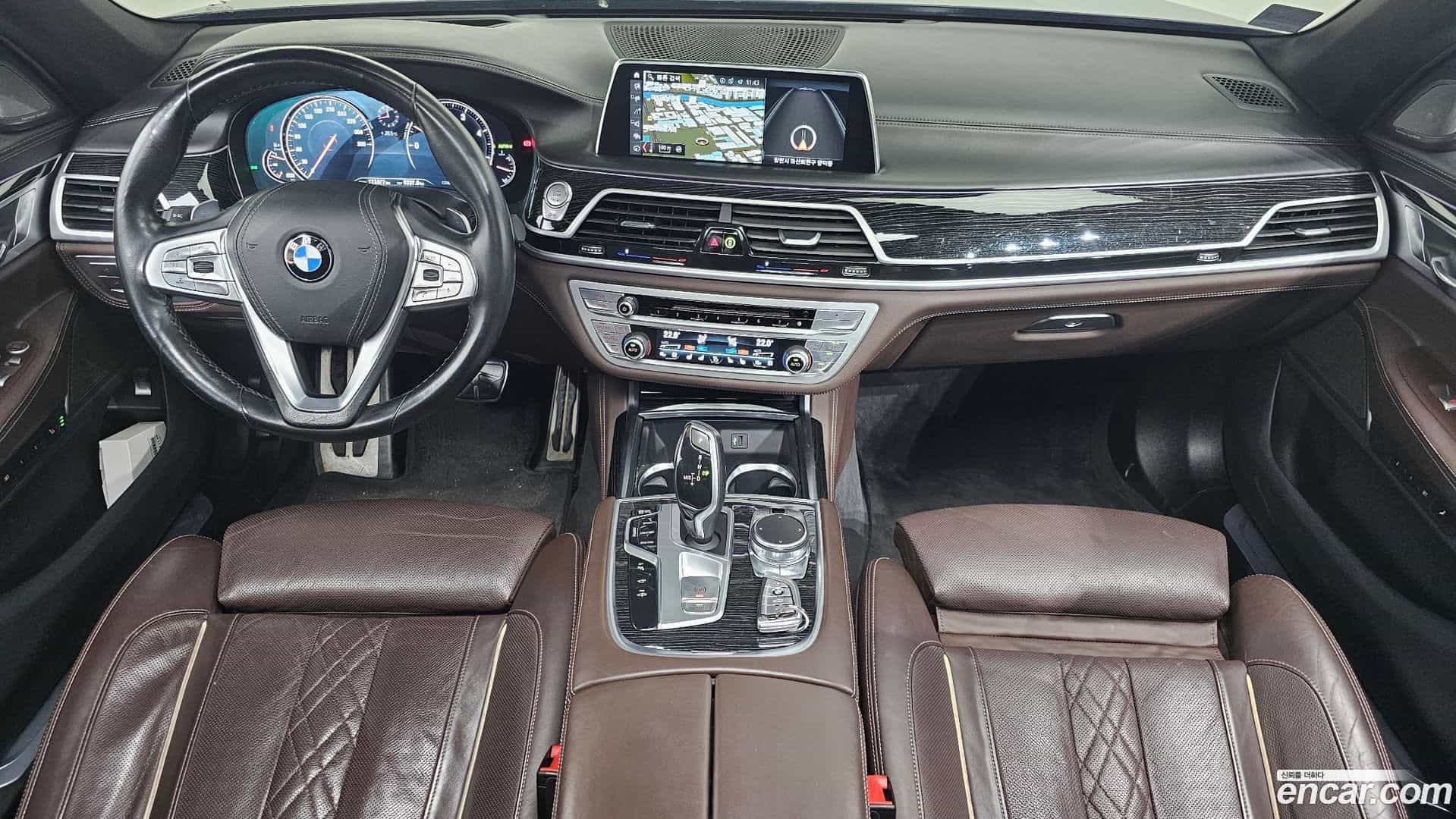 7-Series BMW 2018.11-INNER-007