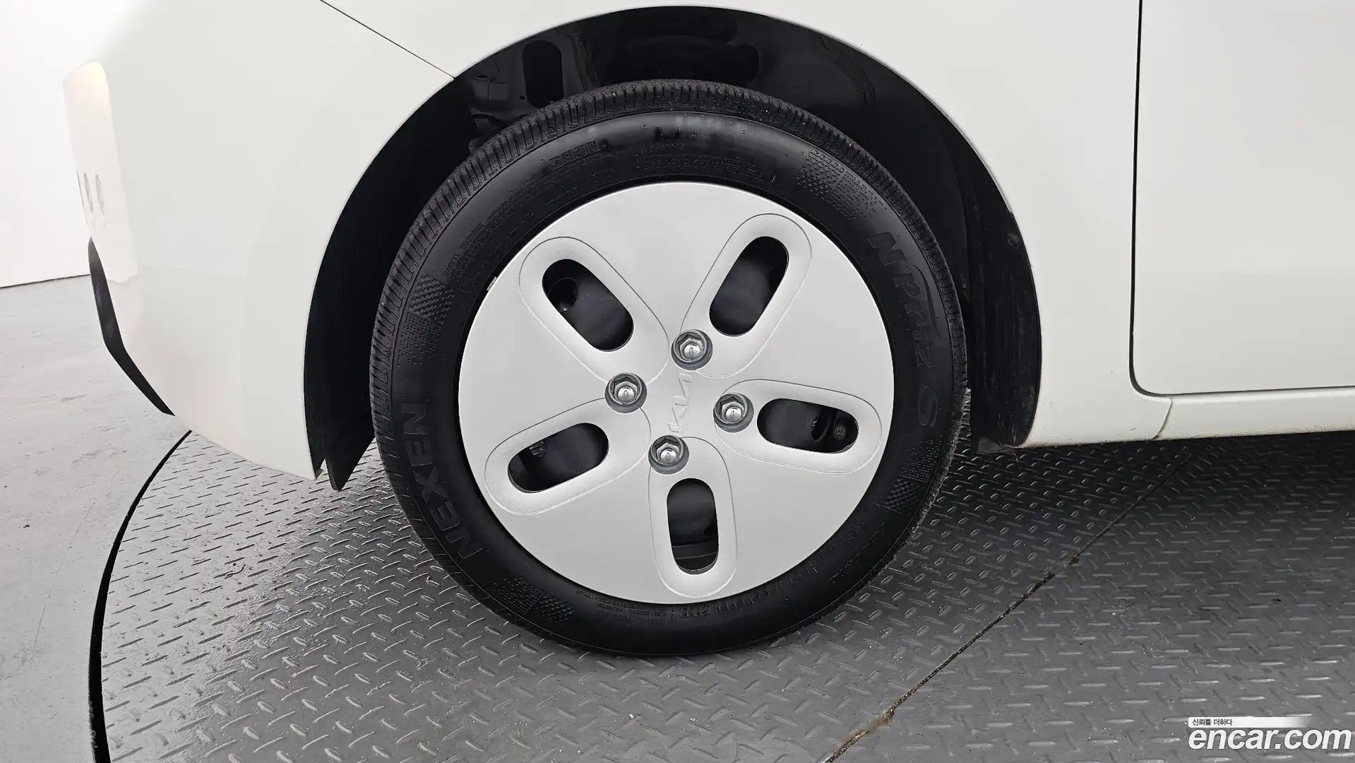 RAY Kia 2025.6-OUTER-005
