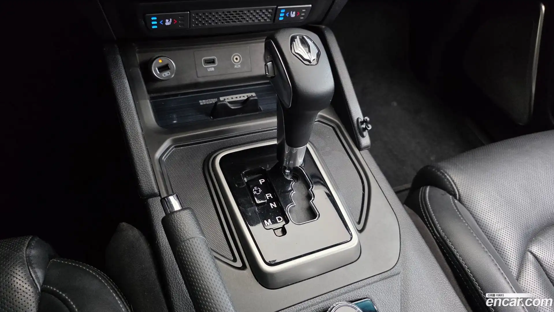 Rexton KG Mobility 2018.1-INNER-009