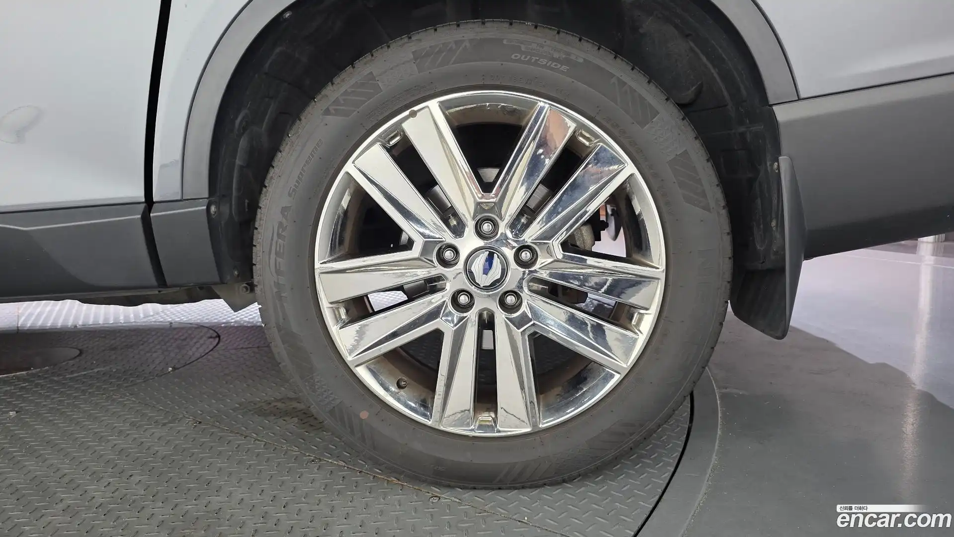 Rexton KG Mobility 2018.1-OUTER-031