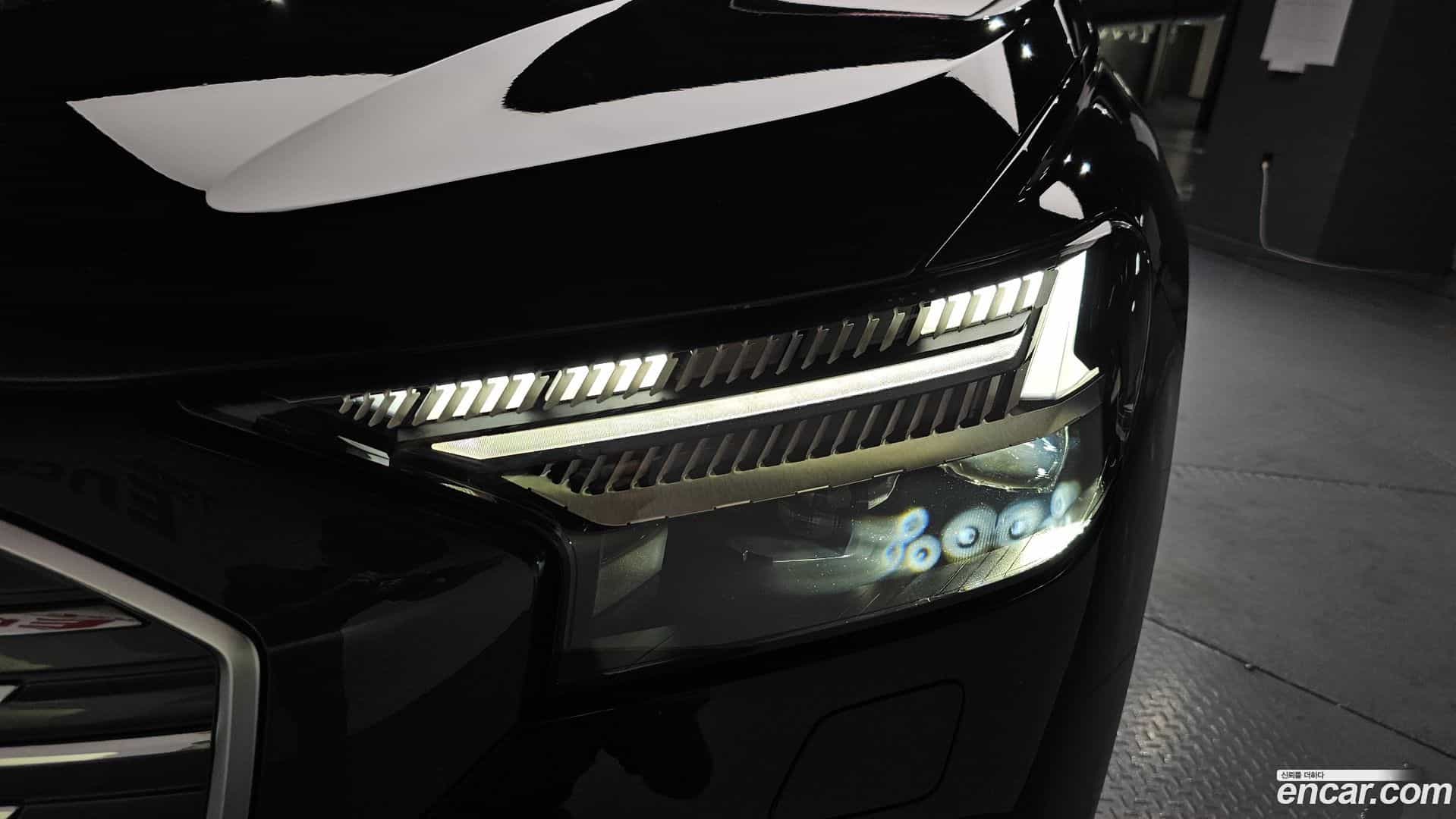 Q4 e-tron Audi 2025.2-OUTER-032
