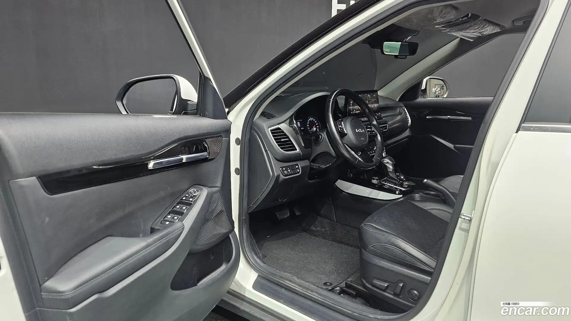 Seltos Kia 2021.10-INNER-010