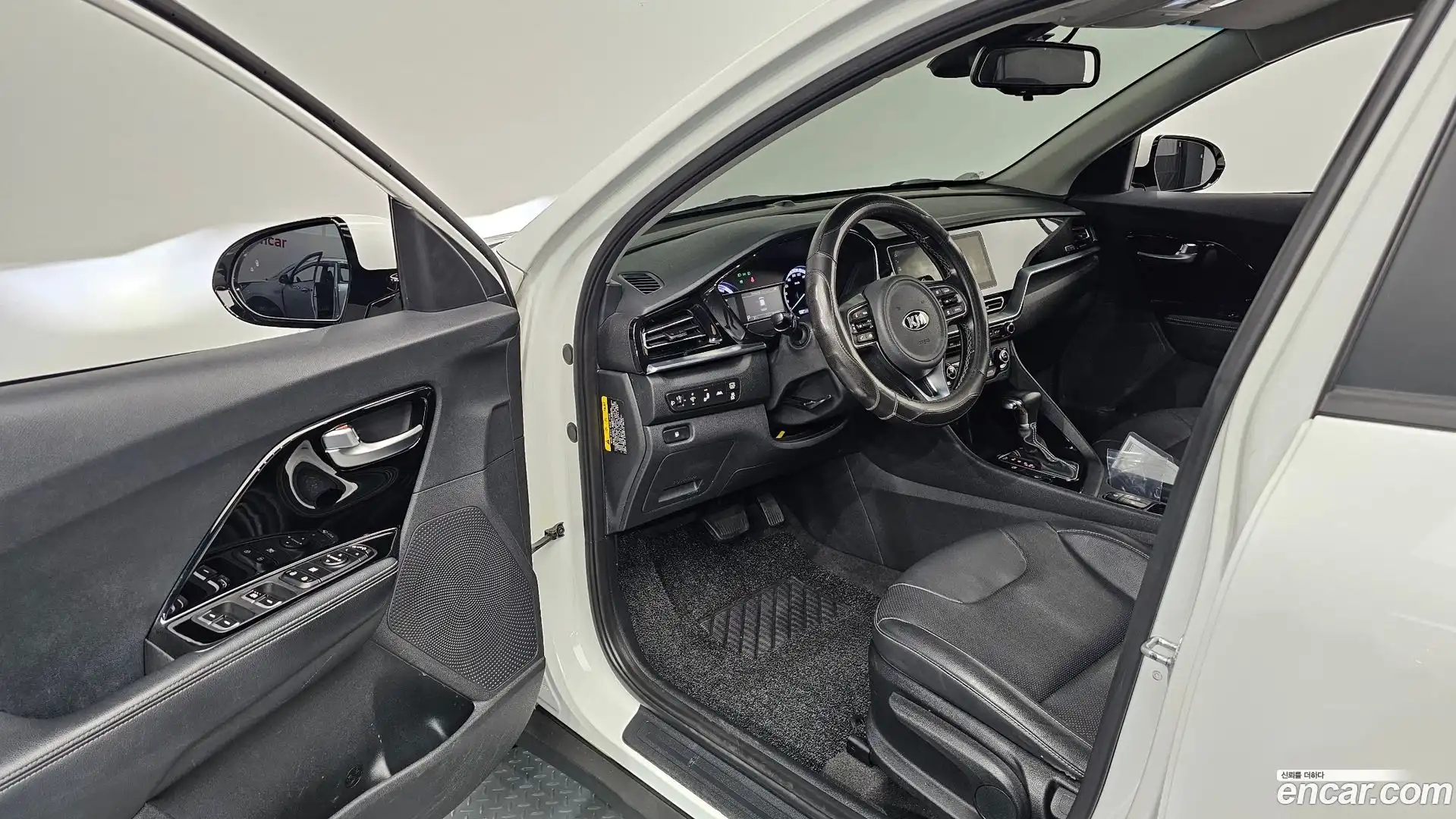 Niro Kia 2020.1-INNER-010