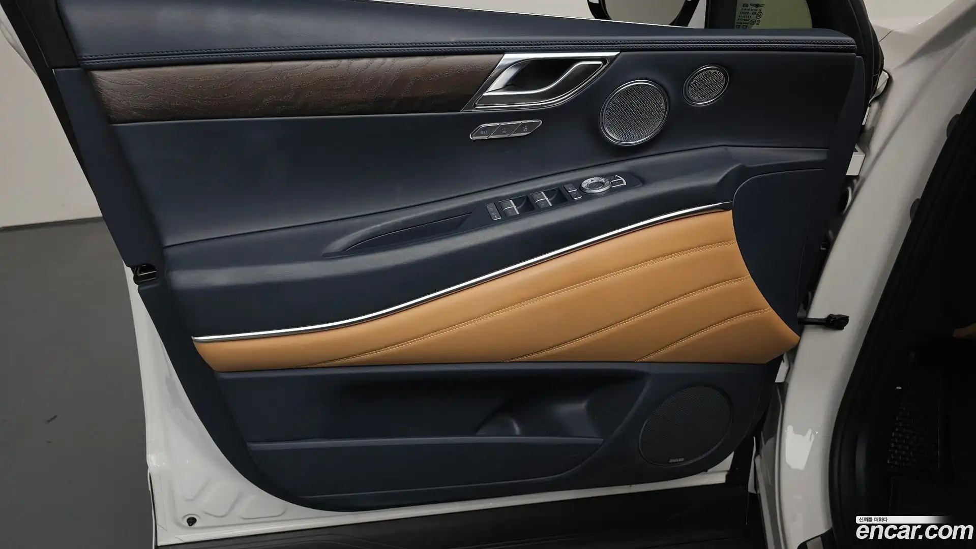 GV80 Genesis 2022.3-INNER-034