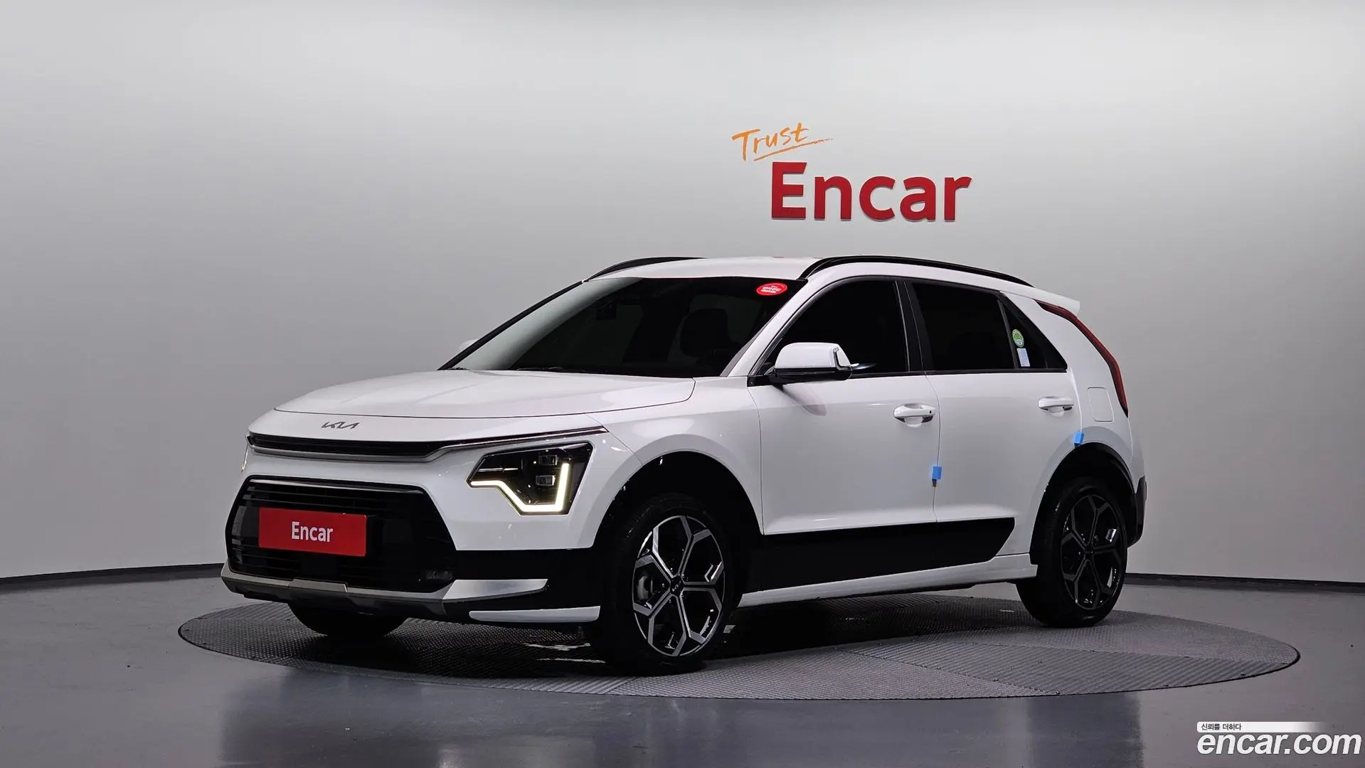 Main__Slider__Photo:Niro Kia 2022.4-0