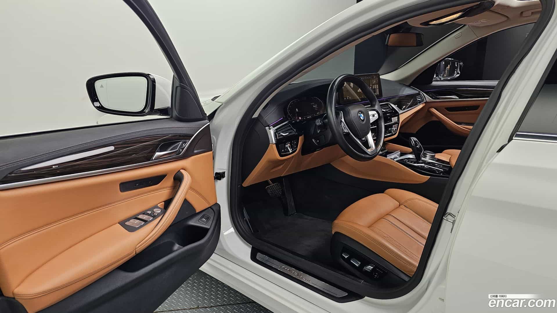 5-Series BMW 2021.5-INNER-010