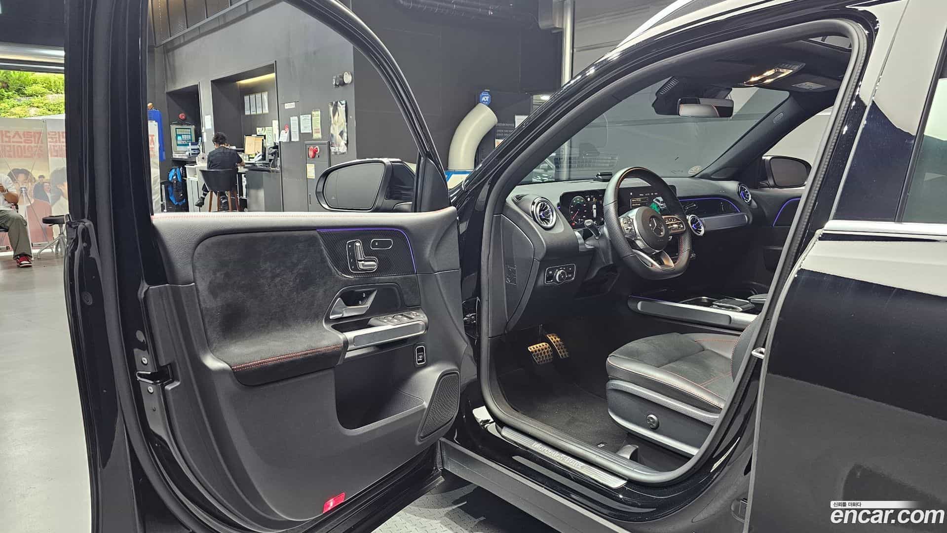 GLB-Class Mercedes-Benz 2022.11-INNER-010