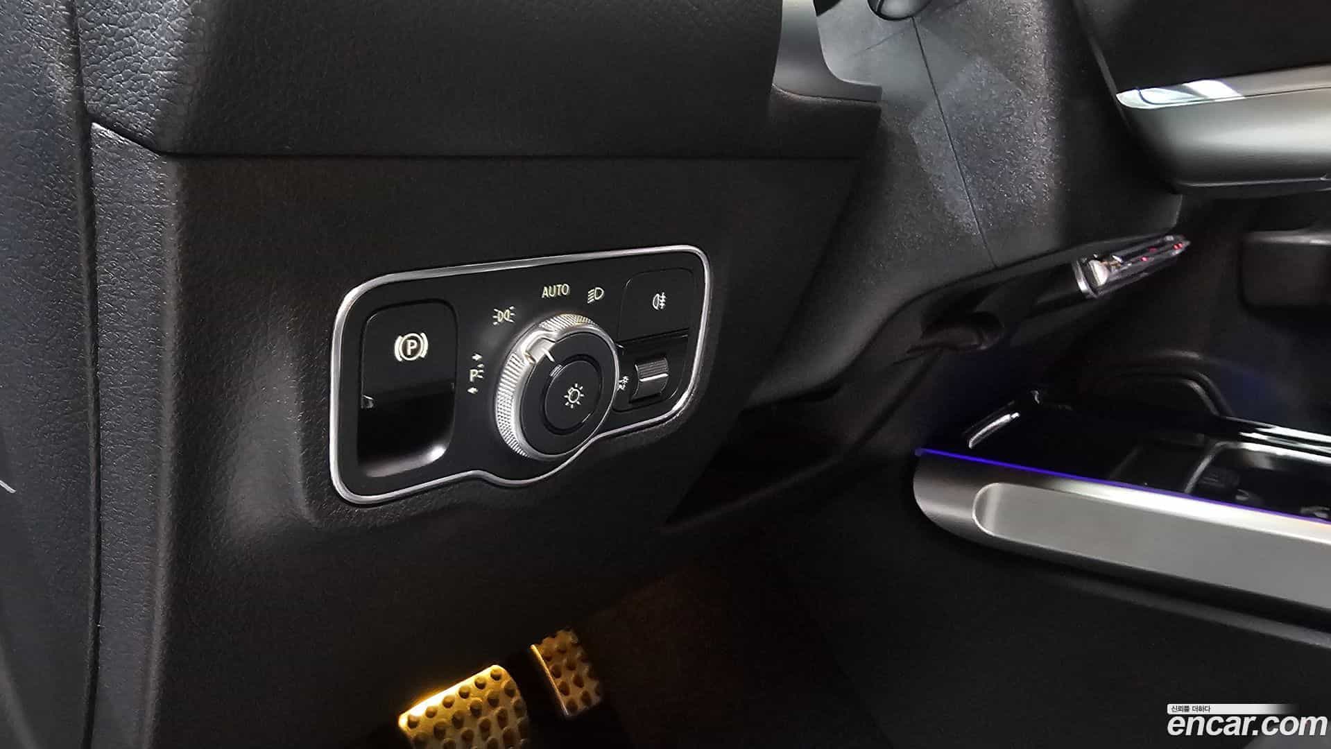 GLB-Class Mercedes-Benz 2022.11-OPTION-040
