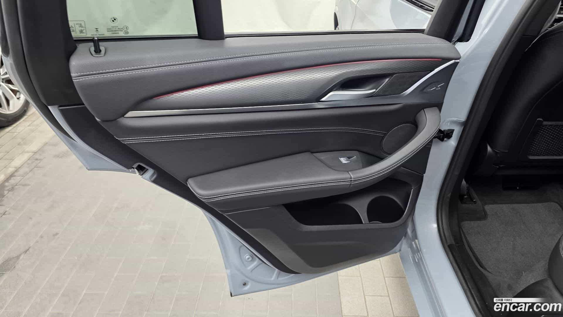 X4 BMW 2025.8-INNER-035