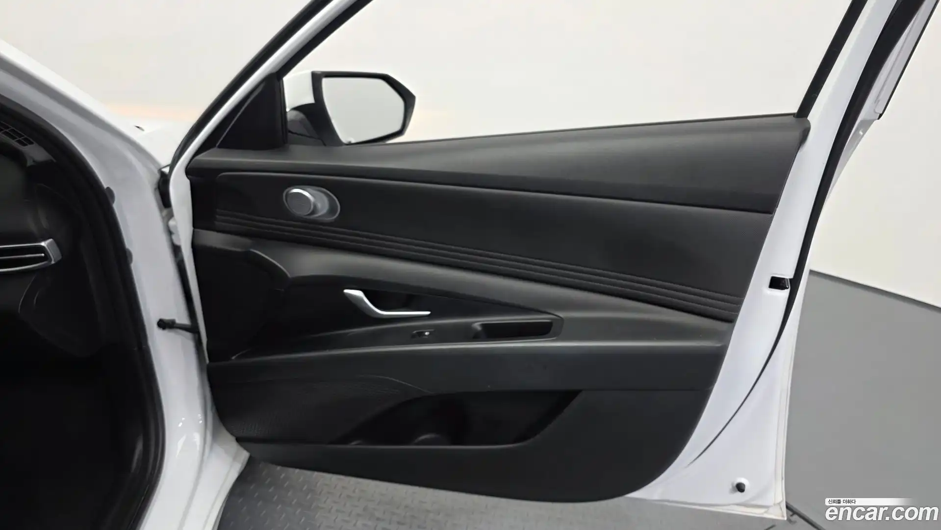 AVANTE Hyundai 2021.11-INNER-034