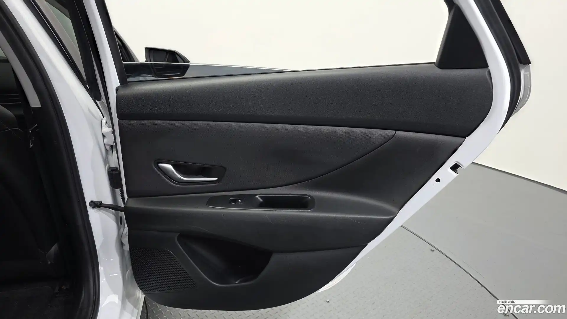 AVANTE Hyundai 2021.11-INNER-035