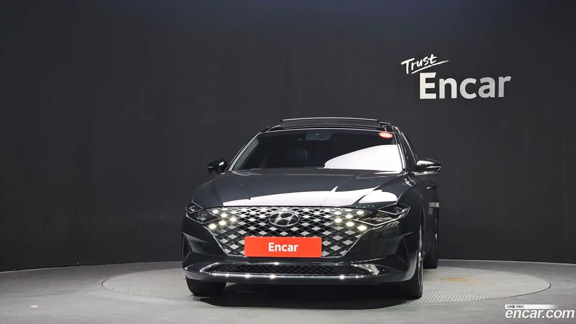 Grandeur Hyundai 2022.1-OUTER-003