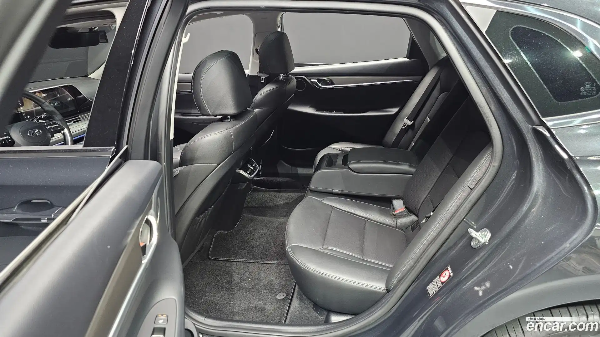 Grandeur Hyundai 2022.1-OPTION-016